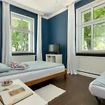 Bright 3city In Center By Renters Apartmán
