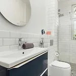 Bright 3city In Center By Renters Apartmán *